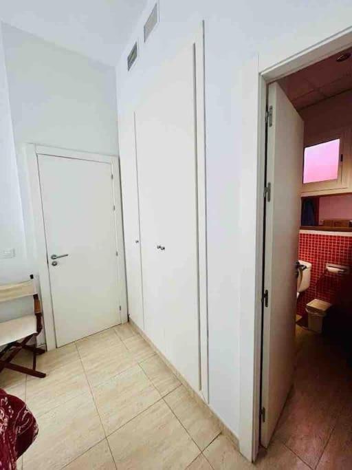 Apartamento Privado En Alameda De Hercules Siviglia Esterno foto